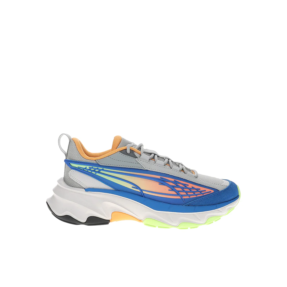 Carbon Flares Lace Up Sneakers (Big Kid)