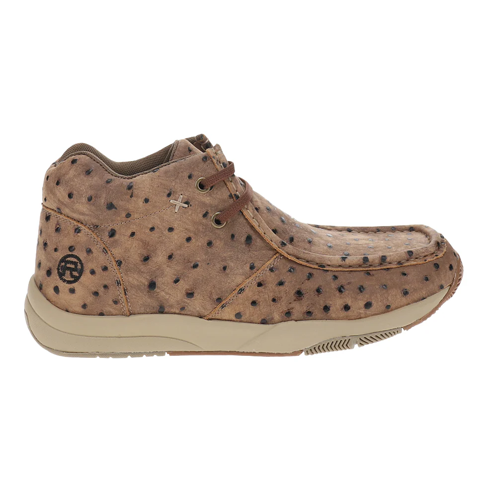 Clearcut Round Toe Chukka Boots