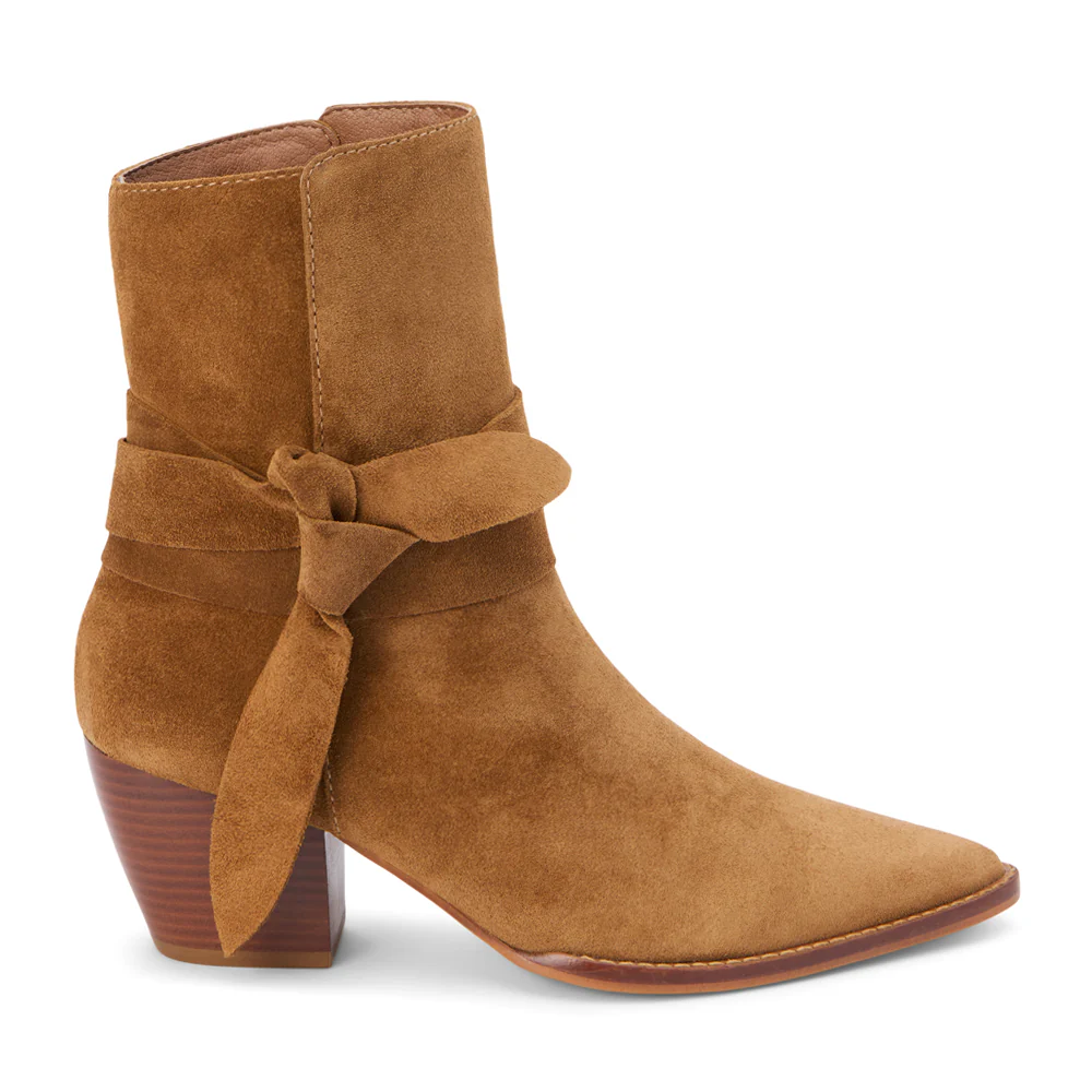 Colton Pointed Toe Pull On Booties