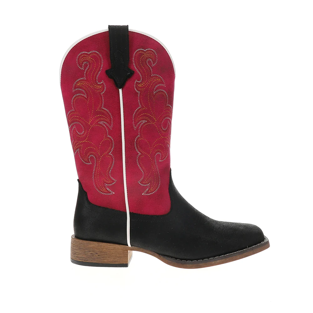 Cowboy Classic Embroidered Square Toe Pull On Cowboy Boots