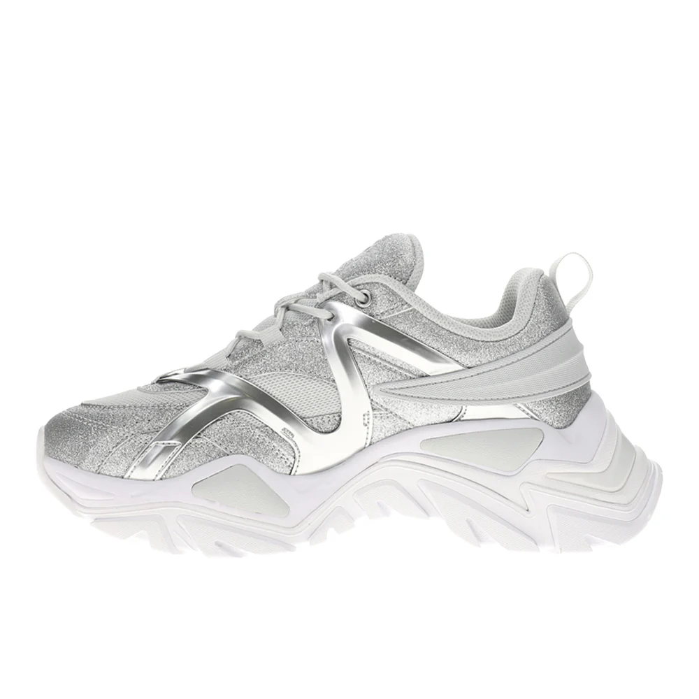 Electrove 3 Metallic Lace Up Sneakers - Image 3