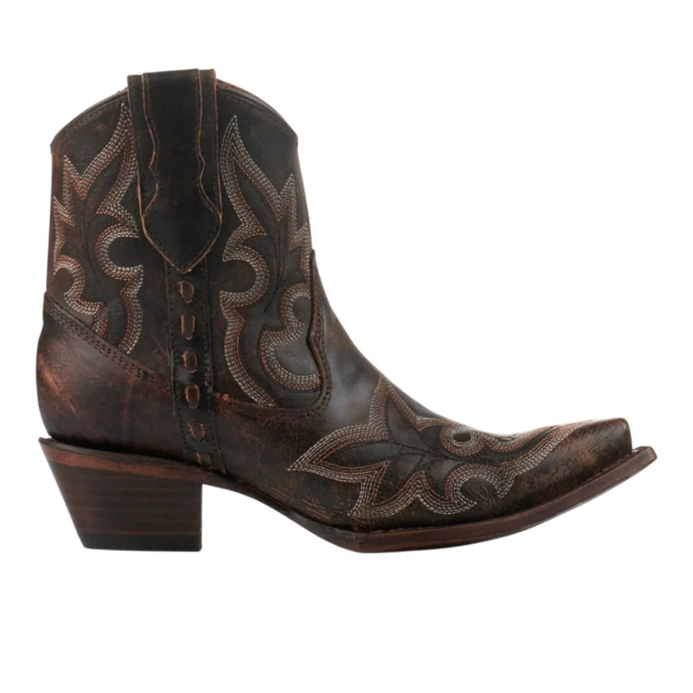 Embroidered Snip Toe Cowboy Booties