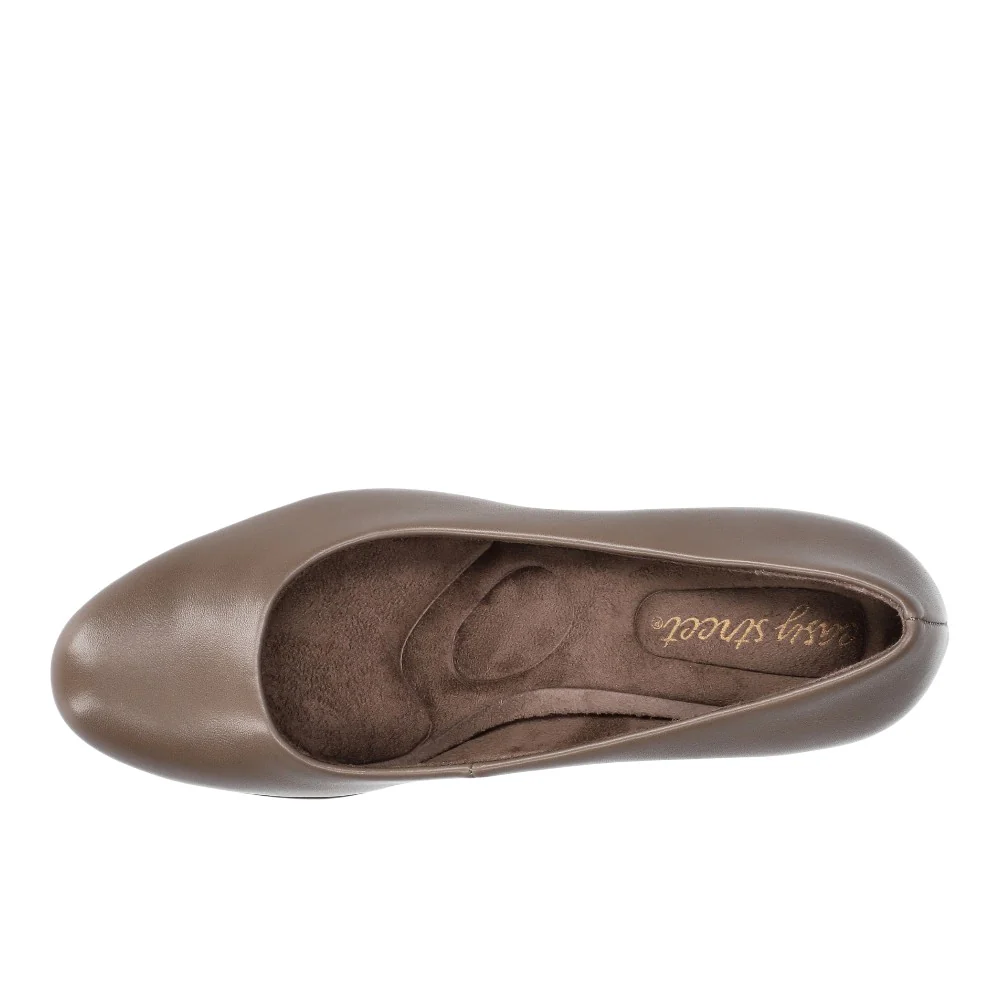 Equinox Platform Pumps - Image 4