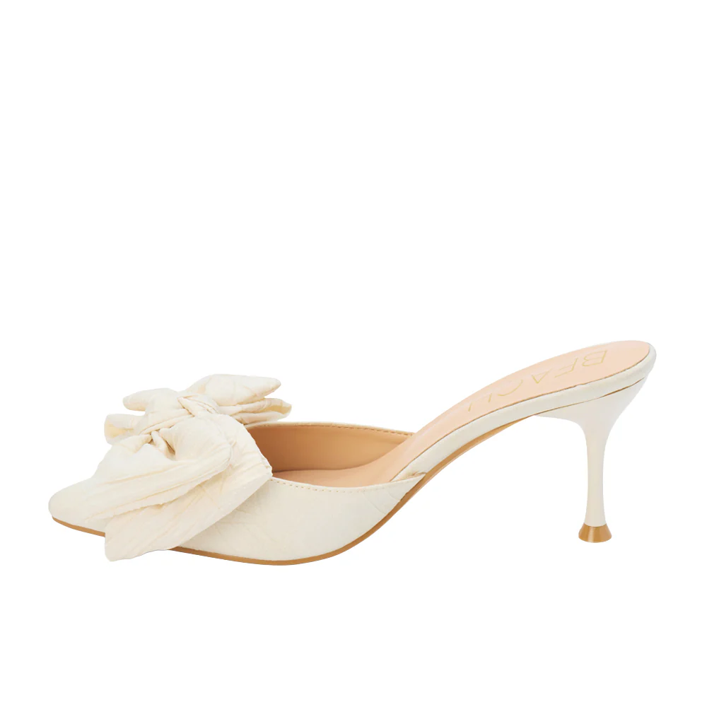 Goldie Pointed Toe Kitten Heel Mules - Image 3