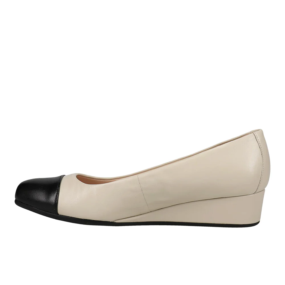 Gracey Round Toe Wedge Pump - Image 3