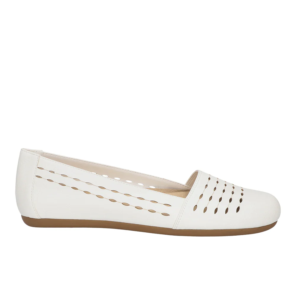 Isha Cut Out Slip On Flats