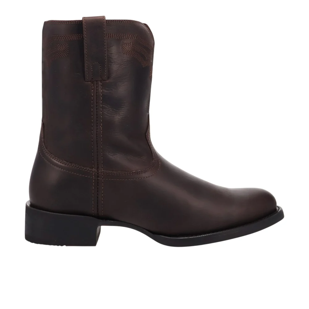 League Round Toe Pull On Boots