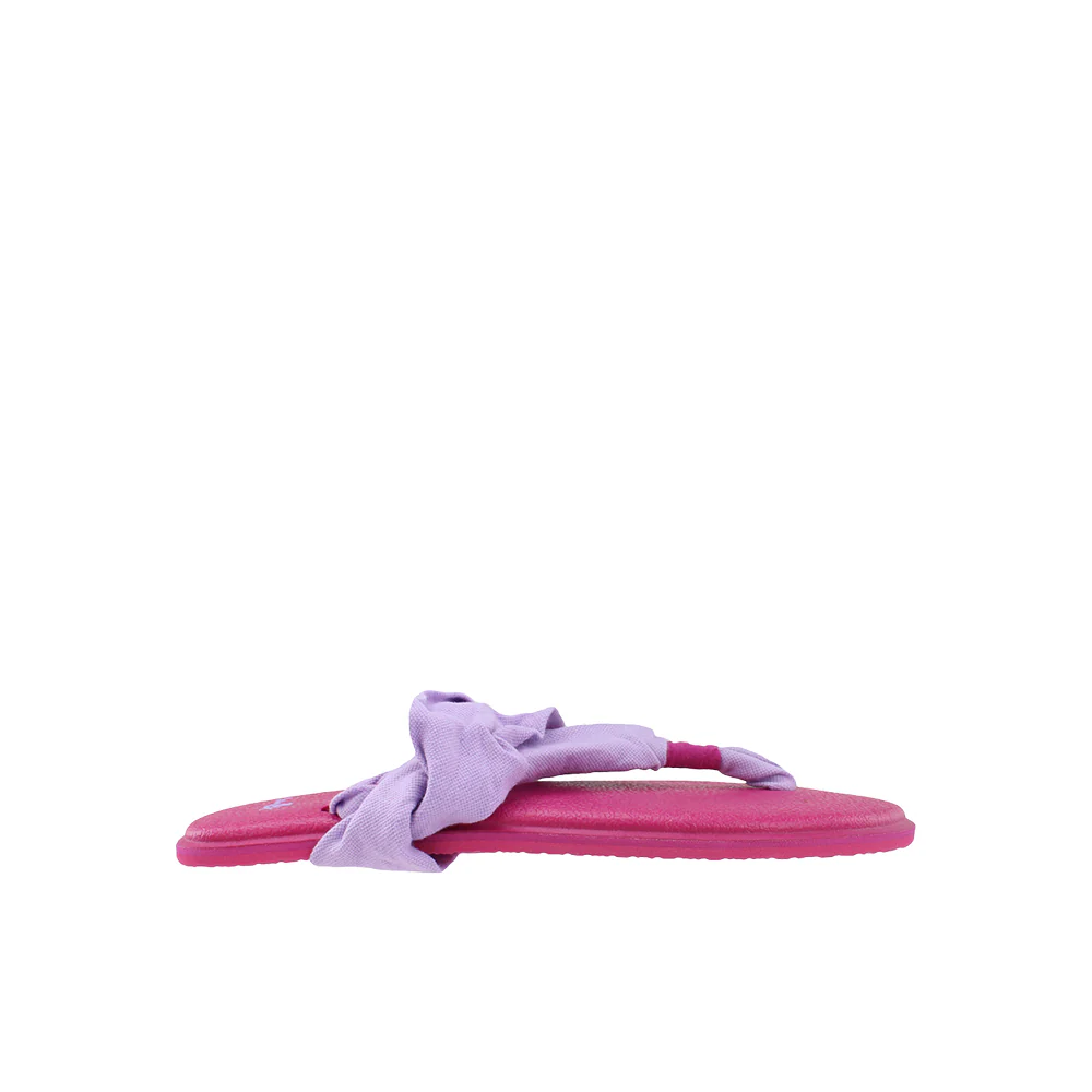 Lil Yoga Sling 2 Flip Flops (Big Kid)
