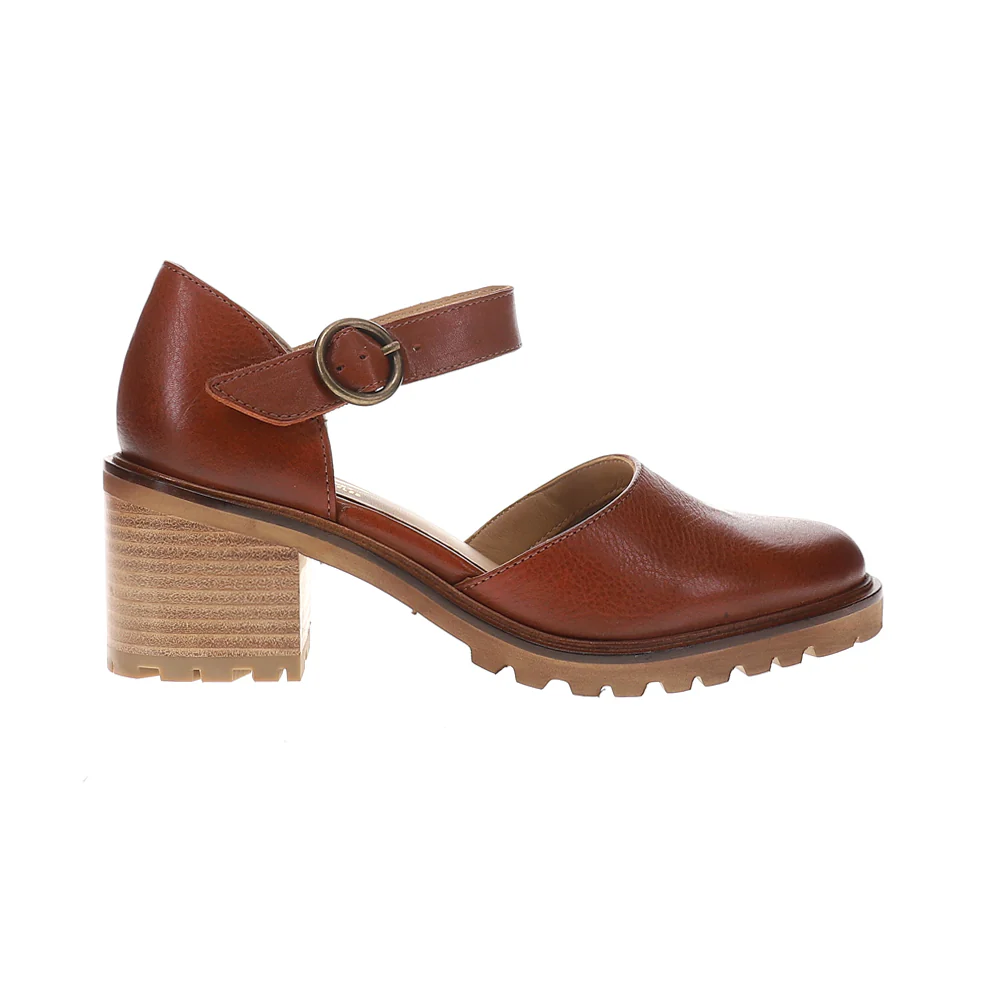 Lock and Key Round Toe Mary Jane Block Heel Pumps