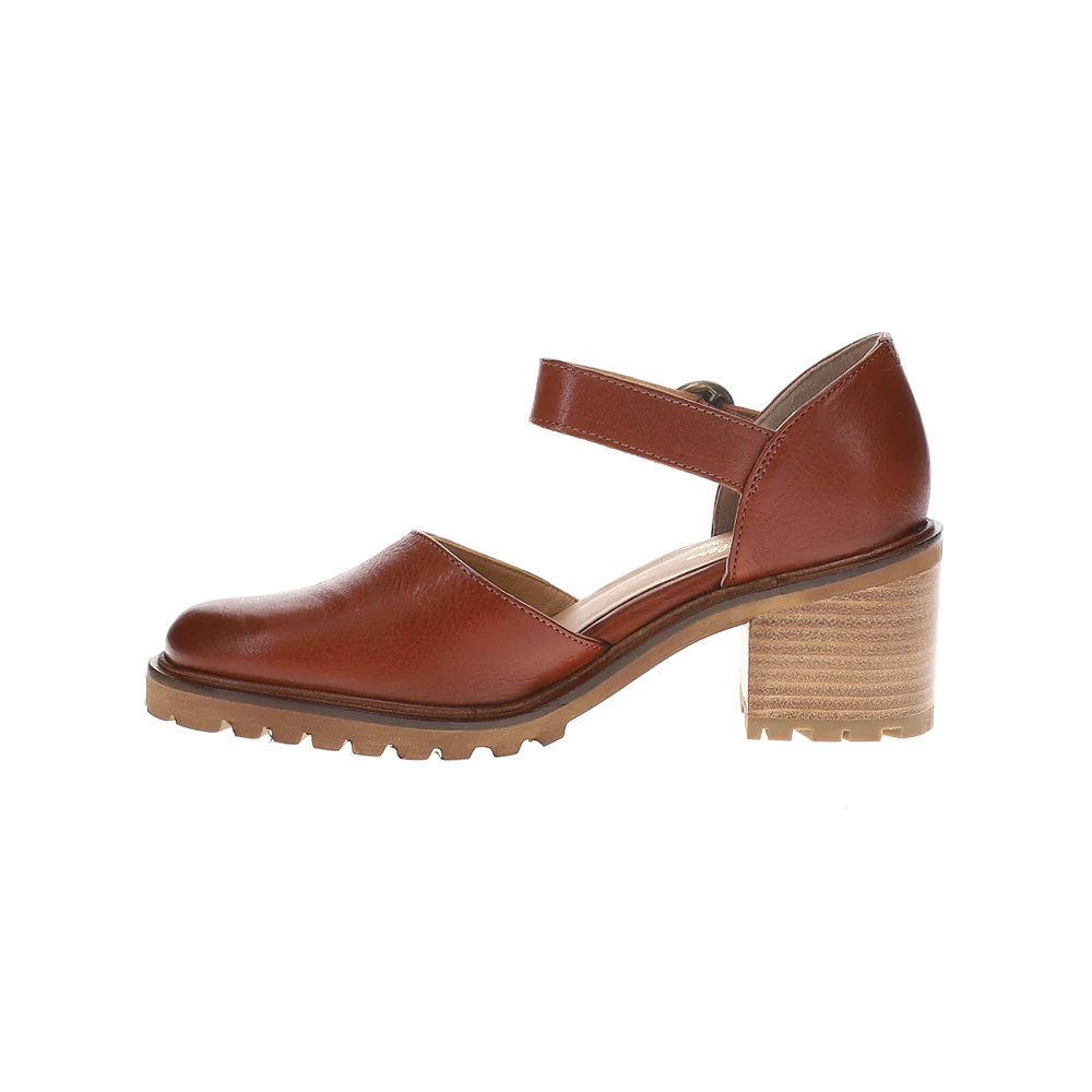 Lock and Key Round Toe Mary Jane Block Heel Pumps - Image 3