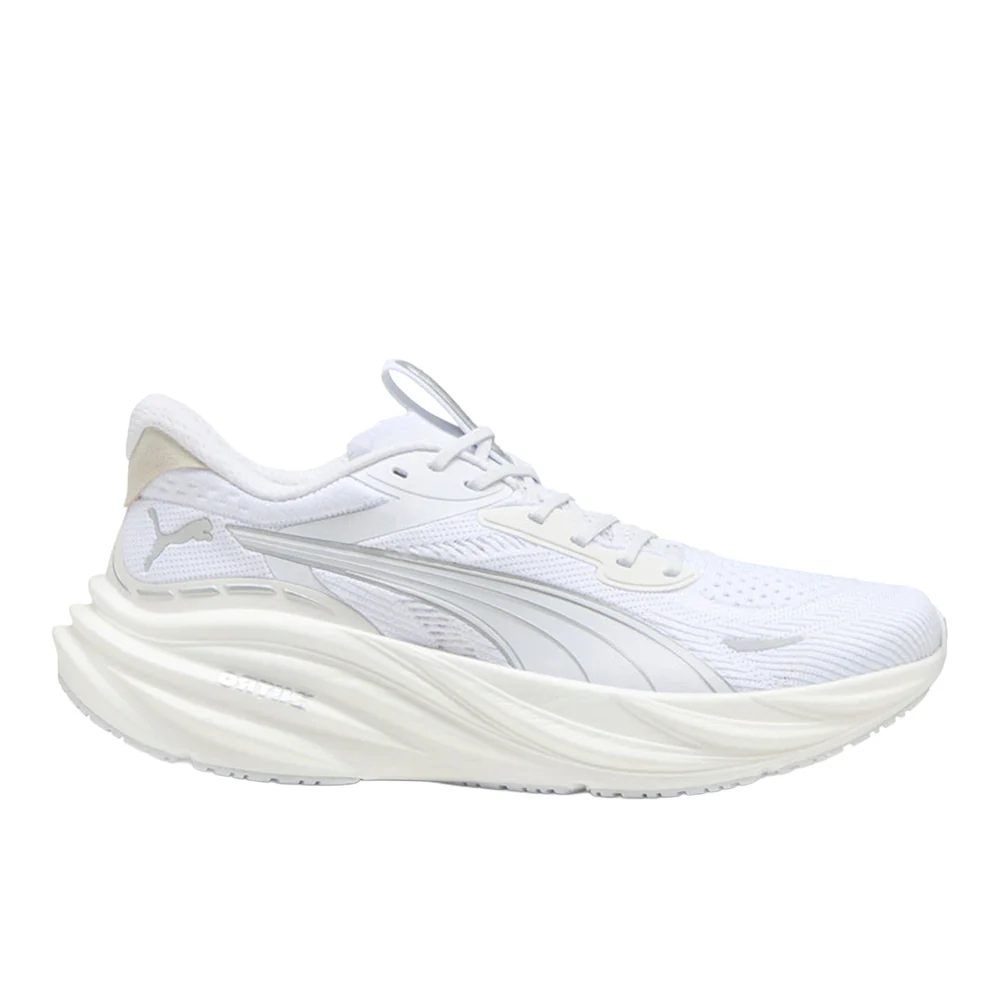 Magnify Nitro 3 Running Shoes