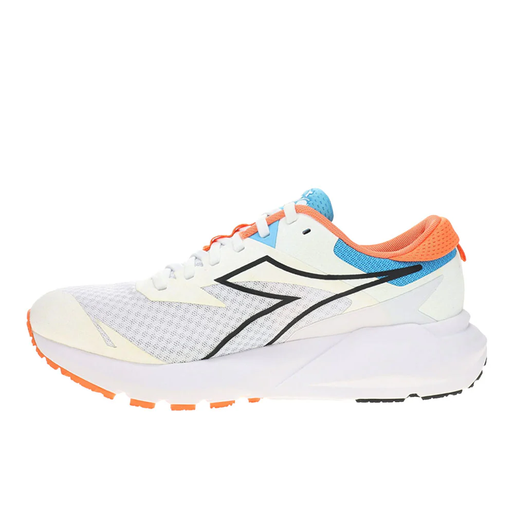 Mythos Blushield Vigore 3 Running Shoes - Image 3