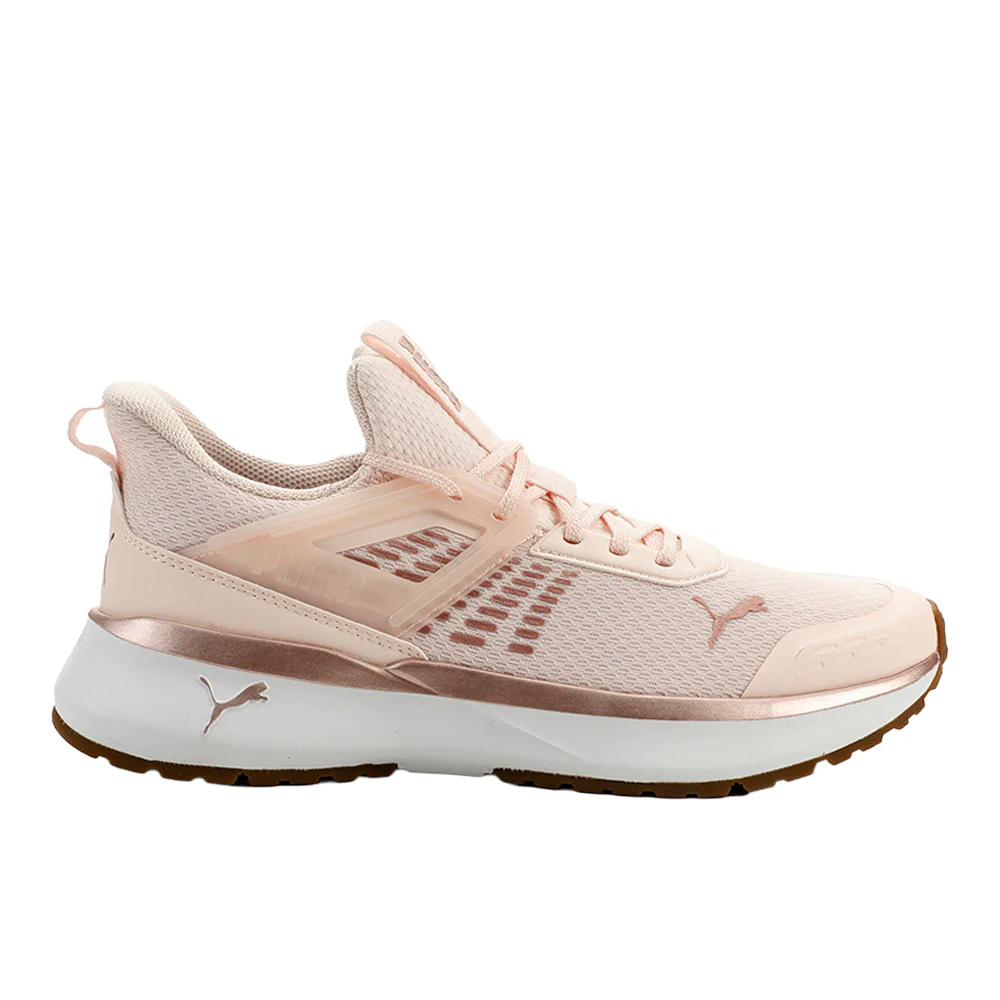 Outpace Nu Romantic Lace Up Sneakers