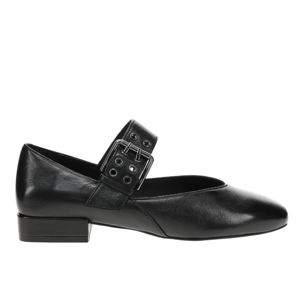 Petal Mary Jane Flats