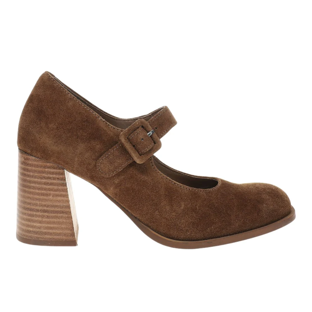Play Pretend Mary Jane Block Heels