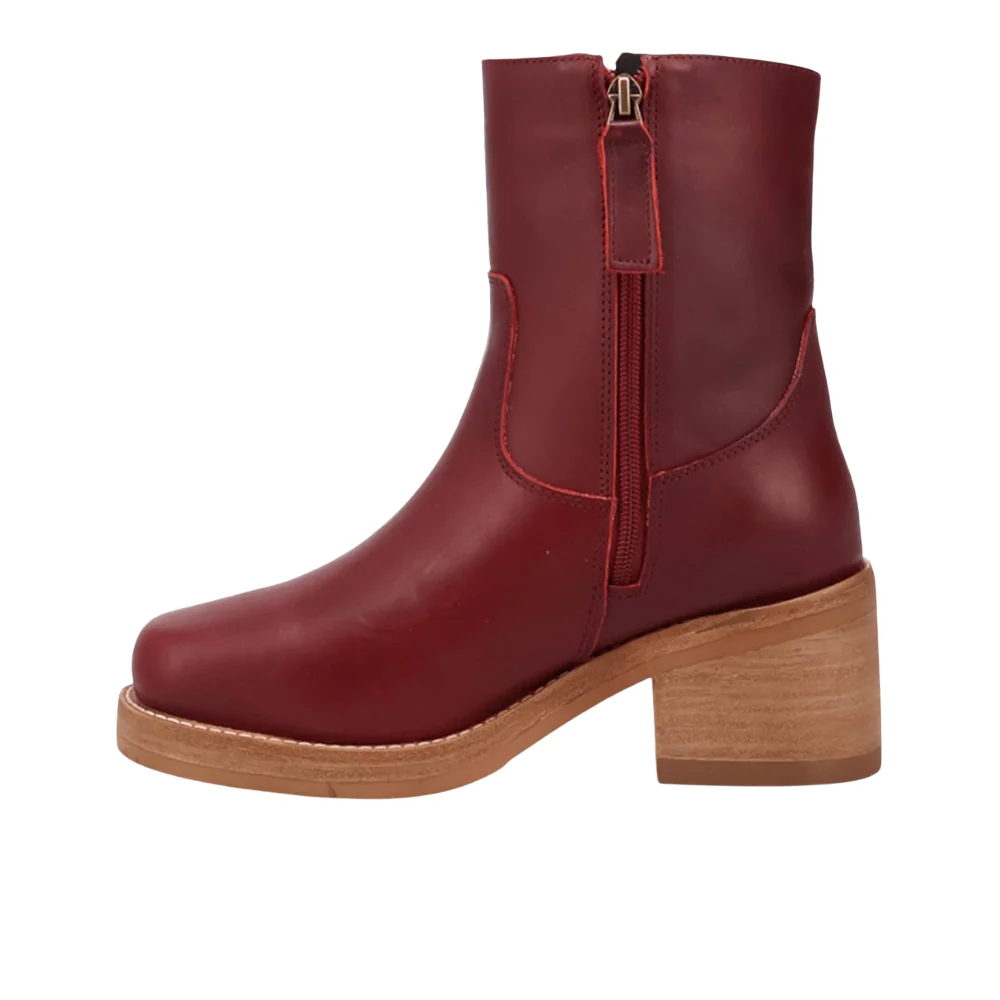 Roxy Round Toe Zippered Boots - Image 3