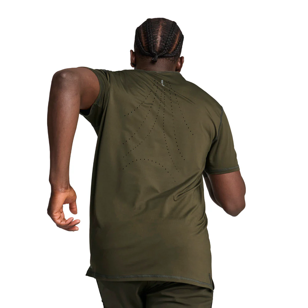 Run Cloudspun Crew Neck Short Sleeve Athletic T-Shirt - Image 4