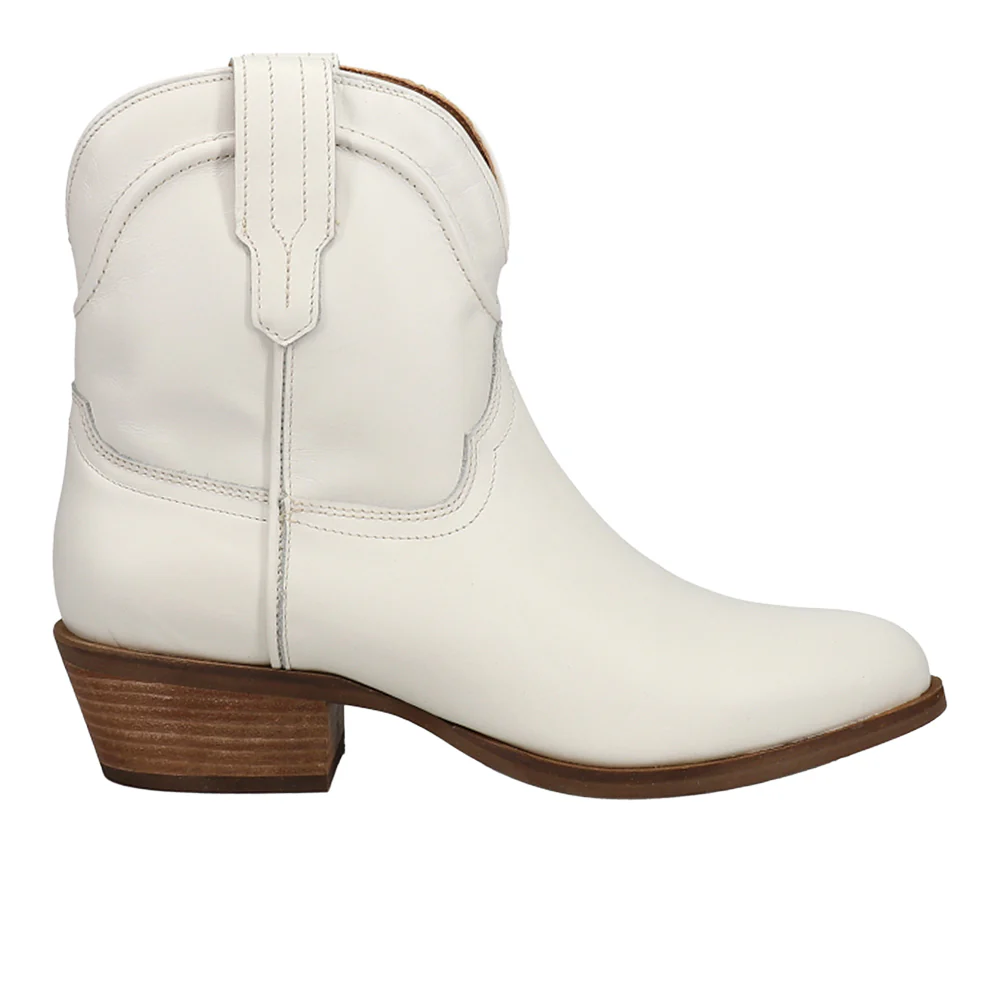 Seguaro Round Toe Pull On Cowboy Booties
