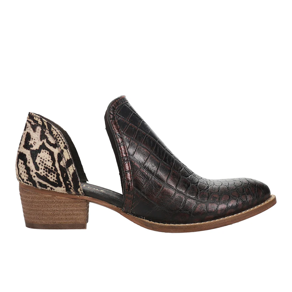 Shy Town Croc Round Toe Cowboy Booties
