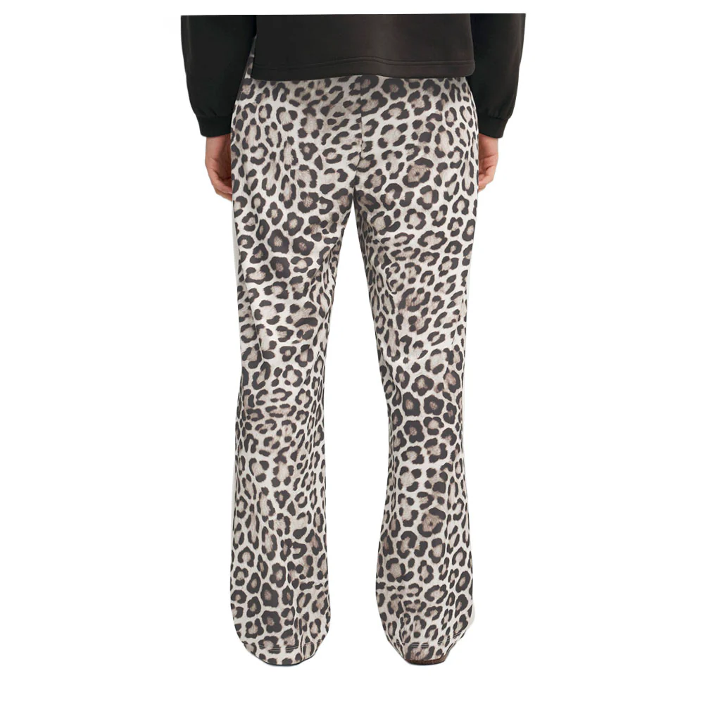 T7 Leo Luxe Leopard Straight Pants - Image 4
