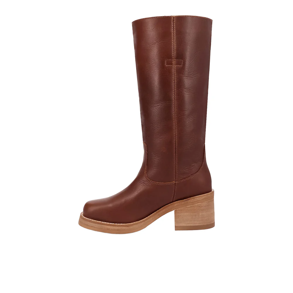 Vagabond Round Toe Pull On Boots - Image 3
