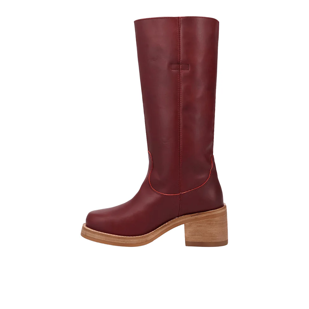 Vagabond Round Toe Pull On Boots - Image 3